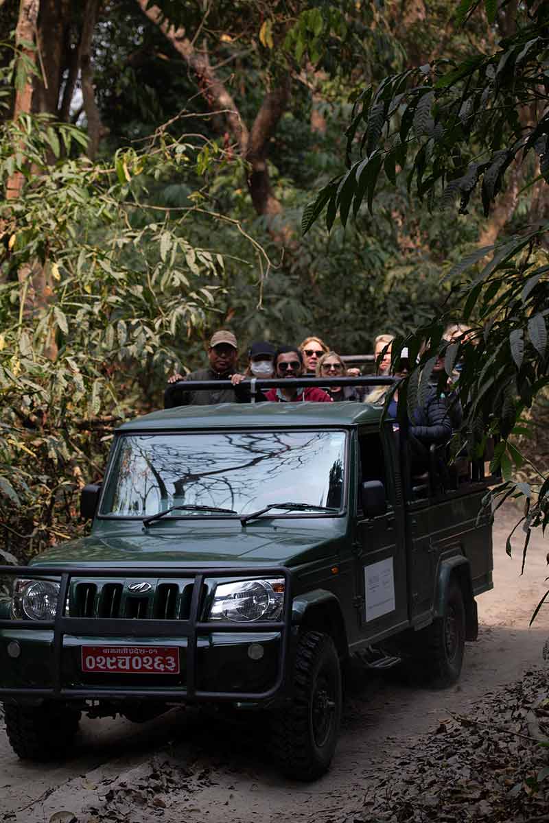 Guests-on-a-Jeep-Drive